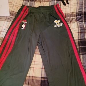 Milwaukke bucks warm up pants